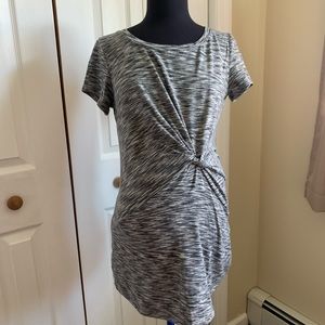 Like NEE MATERNITY top/ blouse